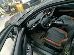 2023 Changan UNI-V 1.5T Premium — фото 16
