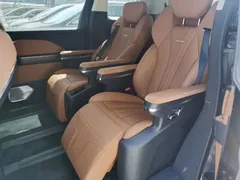 2024 Hongqi HQ9 2.0T PHEV 4WD Business — фото 13