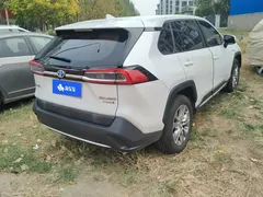 2020 Toyota Wildlander 2.5L Hybrid E-CVT 2WD Luxury, белый — фото 3