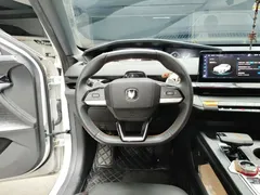 2022 Changan UNI-V 1.5T Premium, белый — фото 6
