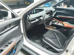2022 Changan UNI-V 1.5T Premium, белый — фото 12