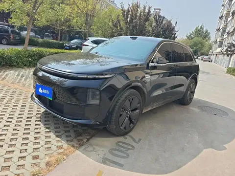 2025 Li Auto L6