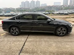 2020 Volkswagen Magotan 330TSI DSG Premium, чёрный — фото 4
