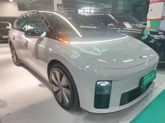 2025 Li Auto i6 4WD Standard — фото 4