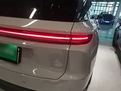 2025 Li Auto i6 4WD Standard — фото 8