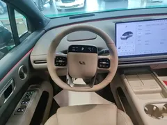 2025 Li Auto i6 4WD Standard — фото 11