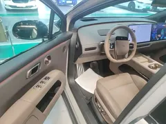 2025 Li Auto i6 4WD Standard — фото 16