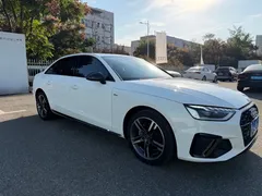 2023 Audi A4L 40 TFSI Luxury Dynamic, белый — фото 12