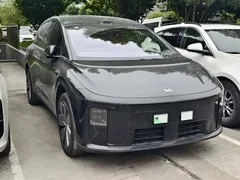 2025 Li Auto i8 Standard, чёрный — фото 2