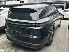2025 Li Auto i8 Standard, чёрный — фото 7