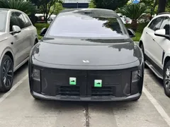 2025 Li Auto i8 Standard, чёрный — фото 10