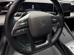 2025 BYD Qin L EV 545km Superior — фото 13