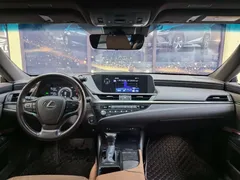 2021 Lexus ES 300h Excellence, зелёный — фото 24
