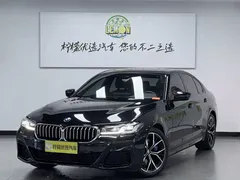 2022 BMW 5 Series 525i M Sport Package, чёрный — фото 2