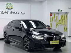 2022 BMW 5 Series 525i M Sport Package, чёрный — фото 4