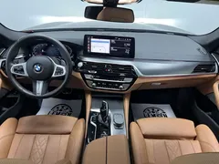 2022 BMW 5 Series 525i M Sport Package, чёрный — фото 37