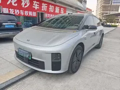 2025 Li Auto i6 2WD Standard — фото 1