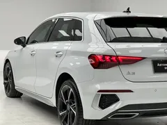 2023 Audi A3 Sportback 35 TFSI Fashion Sport, белый — фото 5