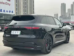 2026 Aito M6 EREV Ultra, чёрный — фото 9