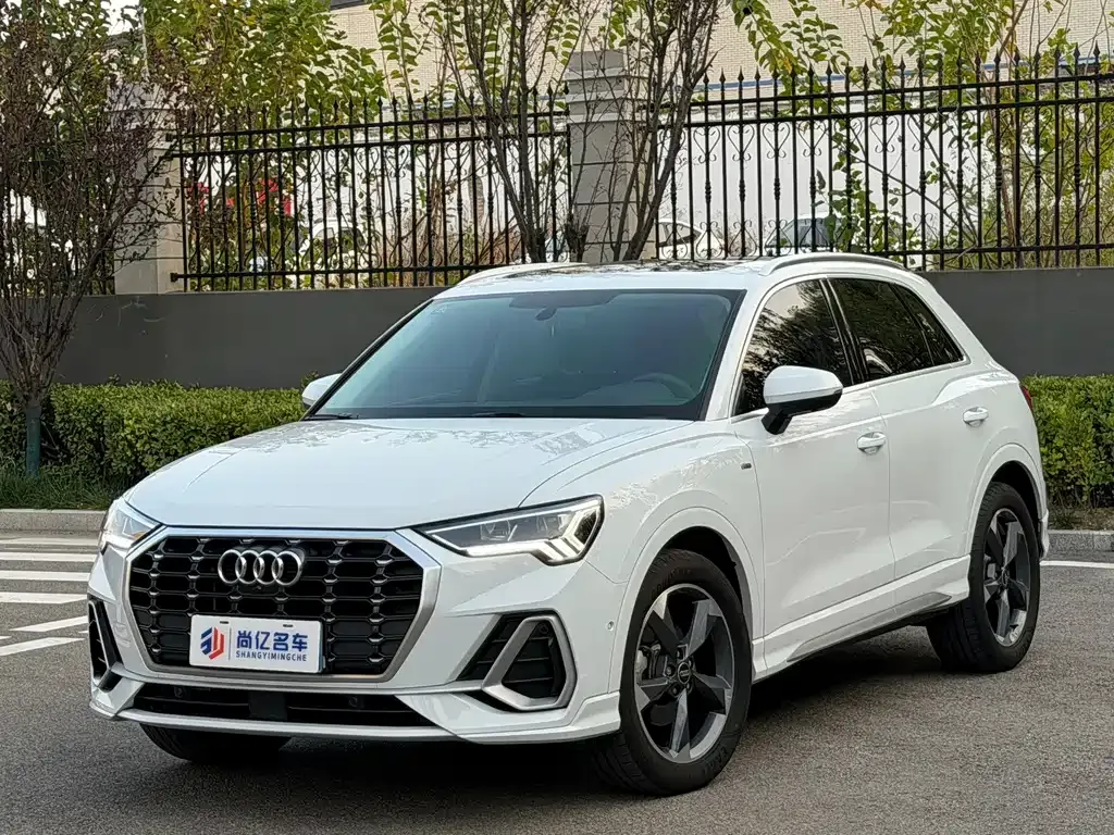 2022 Audi Q3 35 TFSI Fashion Dynamic