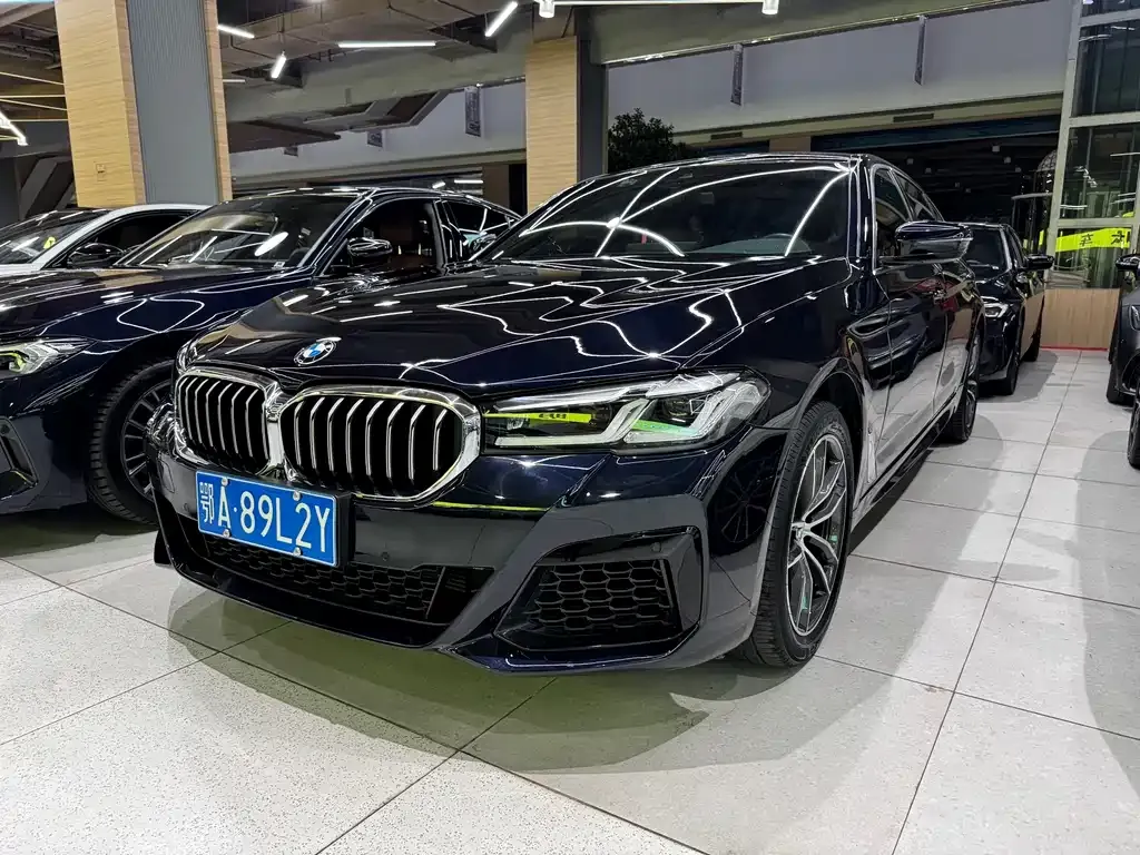 2022 BMW 5 Series 525Li M Sport Package