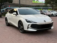 2023 MG MG7 1.5T DCT Luxury, белый — фото 2