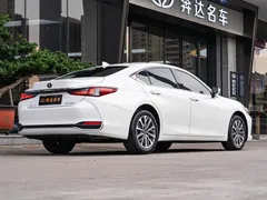 2022 Lexus ES 260 Excellence, белый — фото 3