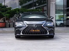 2022 Lexus ES 300h Excellence, чёрный — фото 2
