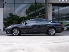2022 Lexus ES 300h Excellence, чёрный — фото 4