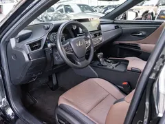 2022 Lexus ES 300h Excellence, чёрный — фото 9