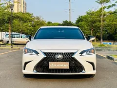 2021 Lexus ES 200 Excellence, белый — фото 2