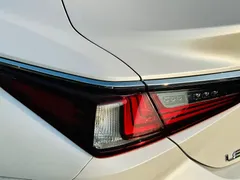 2021 Lexus ES 200 Excellence, белый — фото 9