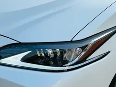2021 Lexus ES 200 Excellence, белый — фото 11