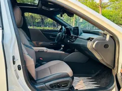 2021 Lexus ES 200 Excellence, белый — фото 17