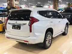 2020 Mitsubishi Pajero 3.0L Premium, белый — фото 4