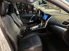 2020 Mitsubishi Pajero 3.0L Premium, белый — фото 8