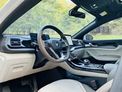 2024 BYD Qin PLUS DM-i PHEV 55km Honor Excellence, белый — фото 9