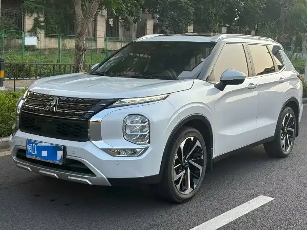 2023 Mitsubishi Outlander 1.5T CVT 2WD Premium 7-seat