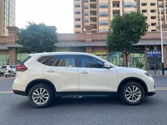 2022 Nissan X-Trail 2.0L 2WD Premium, белый — фото 7