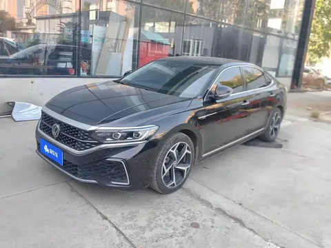 2023 Volkswagen Passat 330TSI Luxury