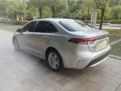 2022 Toyota Levin Hybrid 1.8H E-CVT Luxury — фото 3