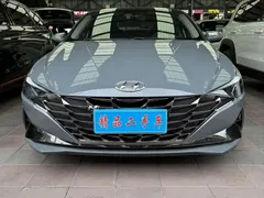 2022 Hyundai Elantra 1.5L CVT LUX Premium — фото 2