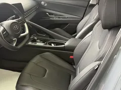 2022 Hyundai Elantra 1.5L CVT LUX Premium — фото 11