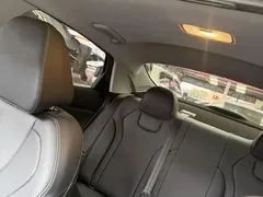 2022 Hyundai Elantra 1.5L CVT LUX Premium — фото 15