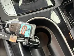 2022 Hyundai Elantra 1.5L CVT LUX Premium — фото 17