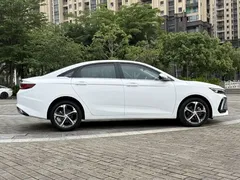 2022 Geely Emgrand L 1.4T CVT Flagship, белый — фото 16