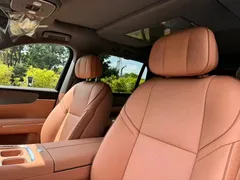 2026 Leapmotor D19 EREV 500 Premium 6-seat, чёрный — фото 17