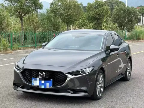 2023 Mazda 3 2.0L AT