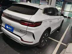 2025 BYD Song PLUS DM-i 112KM PHEV Premium, белый — фото 3