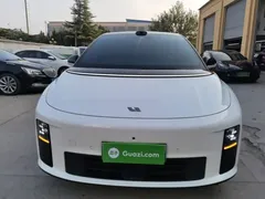 2025 Li Auto i6 2WD Standard, белый — фото 3